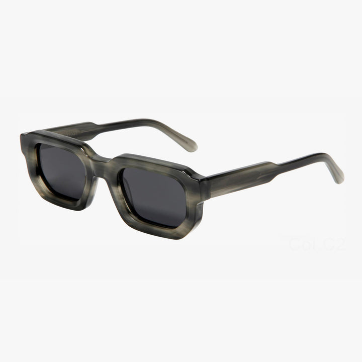 Dame solbrille i moderne geometrisk design fra Skanto