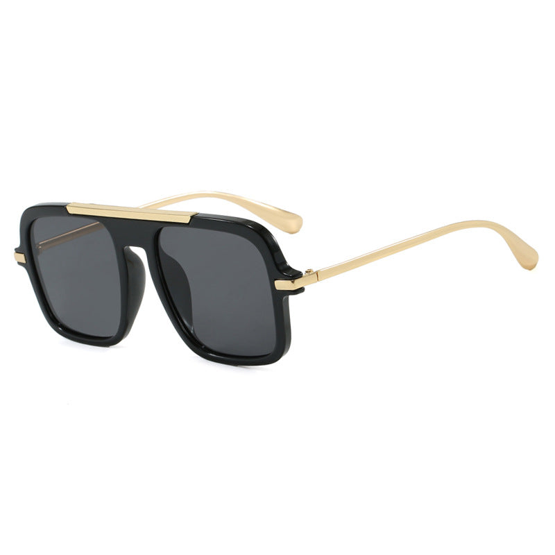 Dame kvadratisk solbrille med luksuriøs metallramme og robuste glass Skanto