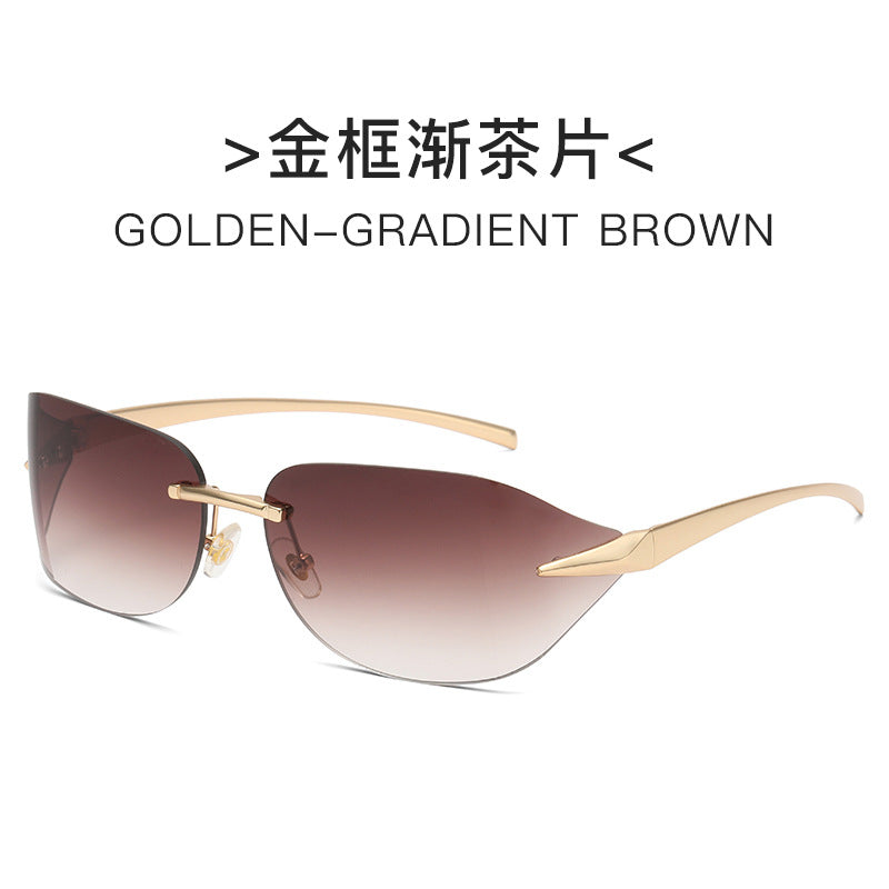 Dame futuristisk solbrille med elegant minimalistisk design Skanto
