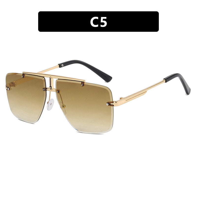 Dame kvadratisk solbrille i stilfull minimalistisk design Skanto