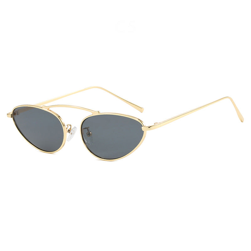 Dame trendy Cat-Eye solbriller med smal metallramme Skanto