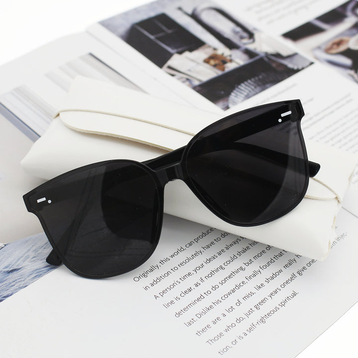 Dame Cat-Eye solbriller med elegant design Skanto