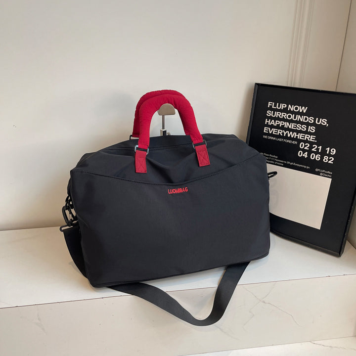 Dame Elegant og romslig sport- og reiseveske Skanto