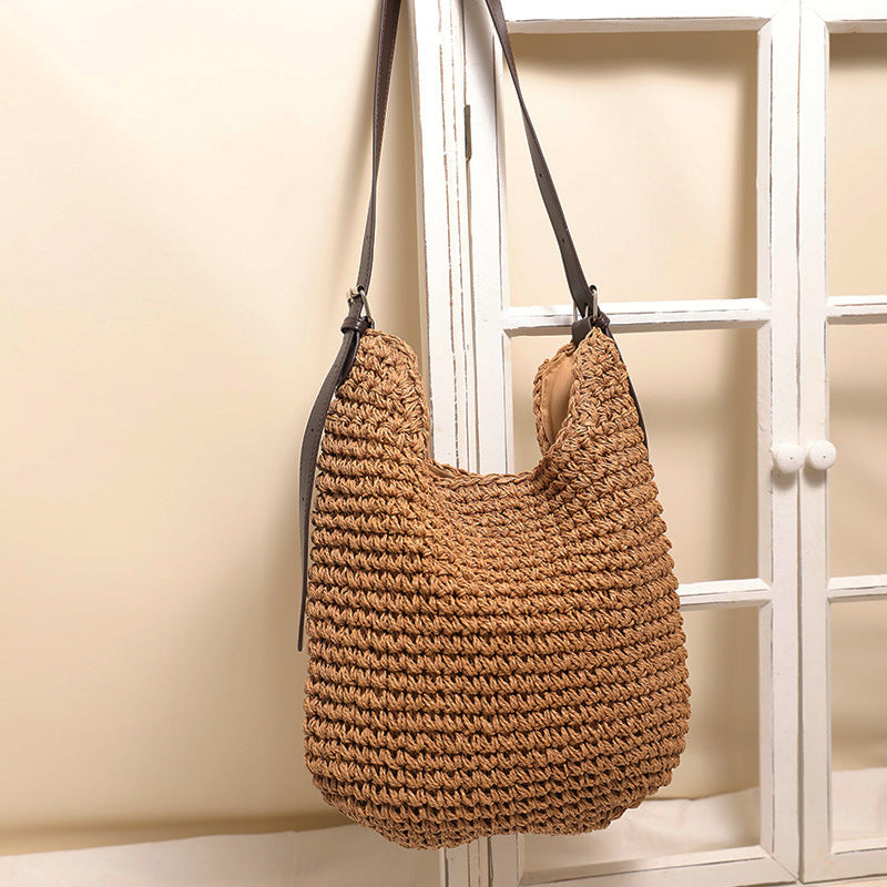 Lett handbag med bred skulderstropp Skanto