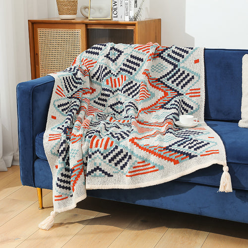 Kvinnenes mønstrede kosepledd med frynser og geometrisk design Skanto
