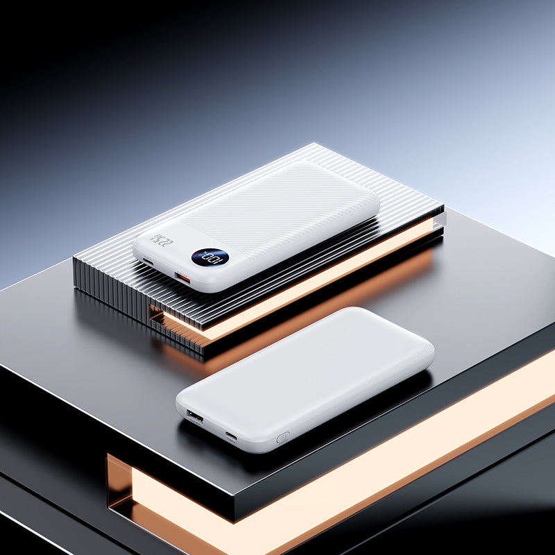 Bærbar powerbank med innebygde ladekabler og digital skjerm Skanto
