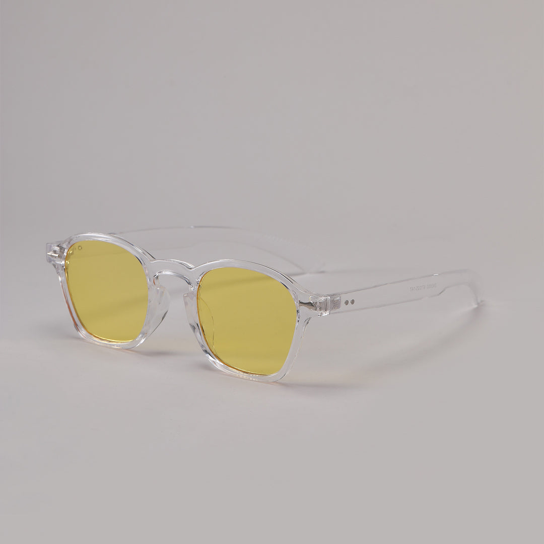 Dame moteriktig solbrille med innovativt design og matt plastikkramme Skanto