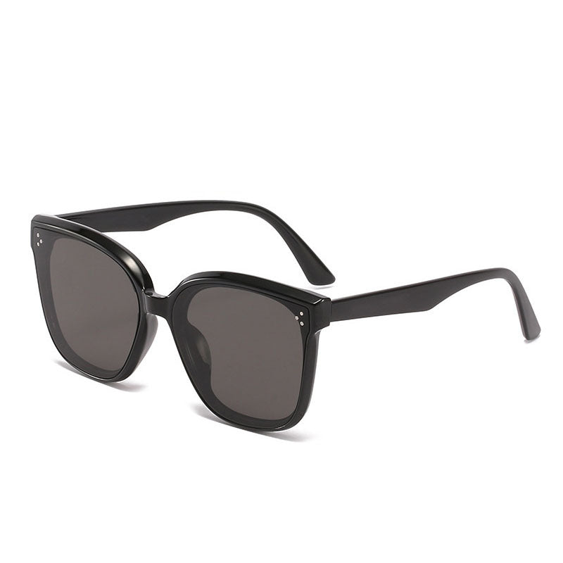 Dame Cat-Eye solbriller i elegant og moderne design Skanto
