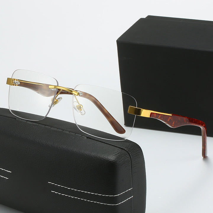 Dame moteriktig halvrammebrille med elegant metall- og plastmix Skanto