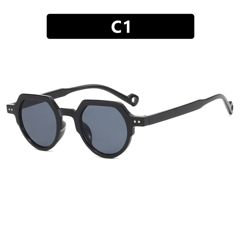 Dame geometrisk solbrille med beskyttende UV-filter og robust ramme Skanto