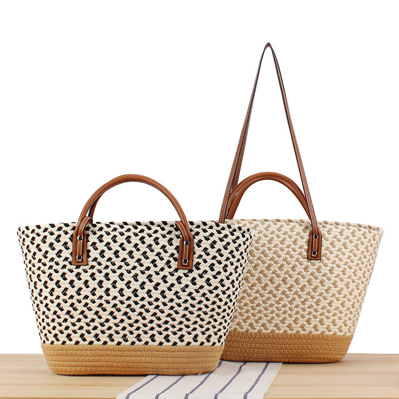 Spacious tote bag made of hand-woven natural material Skanto