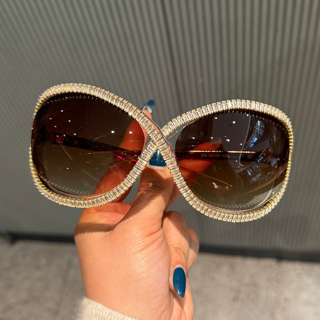 Damer Trendy solbriller med glitrende krystaldekor Skanto