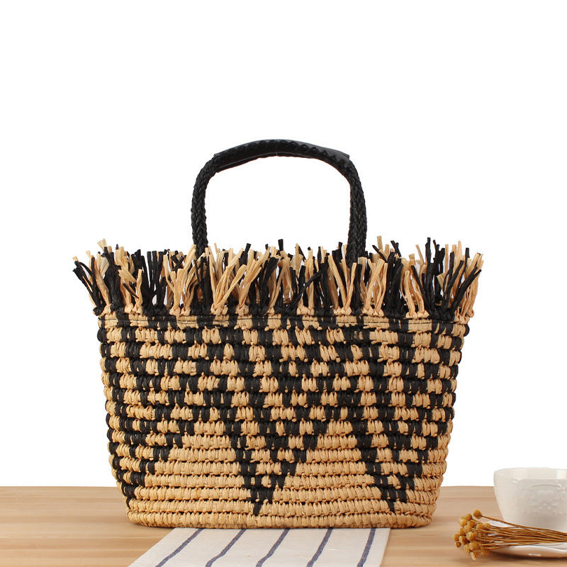 Basket bag with eye-catching geometric design Skanto