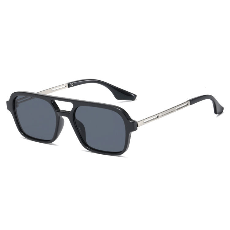 Dame designer solbrille med blå linser Skanto