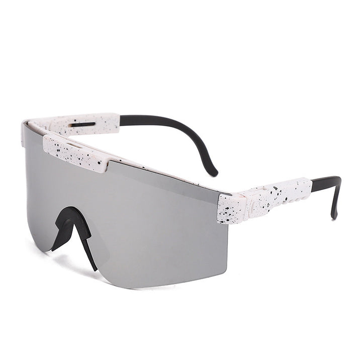 Dame Sporty Statement Solbrille i moderne design Skanto