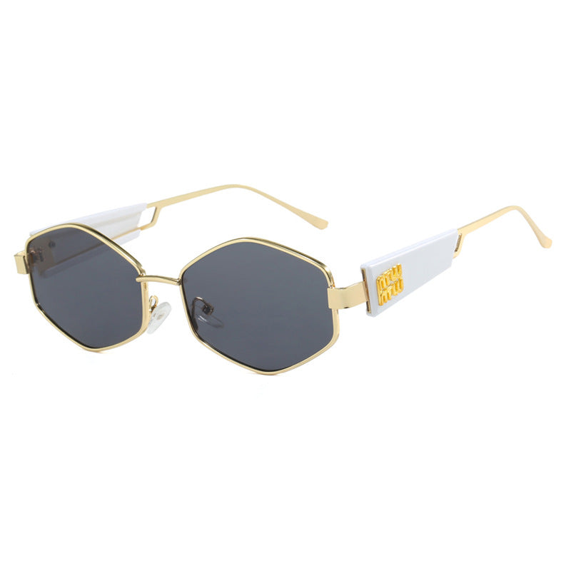 Dame geometrisk solbrille med moteriktig design og UV-beskyttelse Skanto