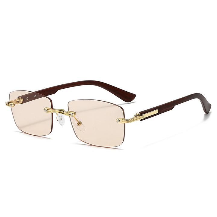Dame moteriktig firkantet solbrille med elegante tre detaljer Skanto