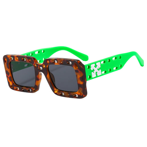 Dame Modische Solbrille med unik design Skanto
