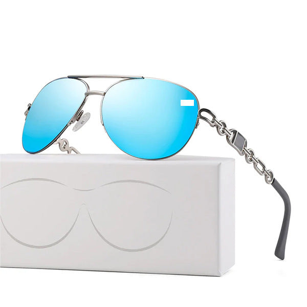 Dame aviator solbrille med moteriktig kjededetalj Skanto