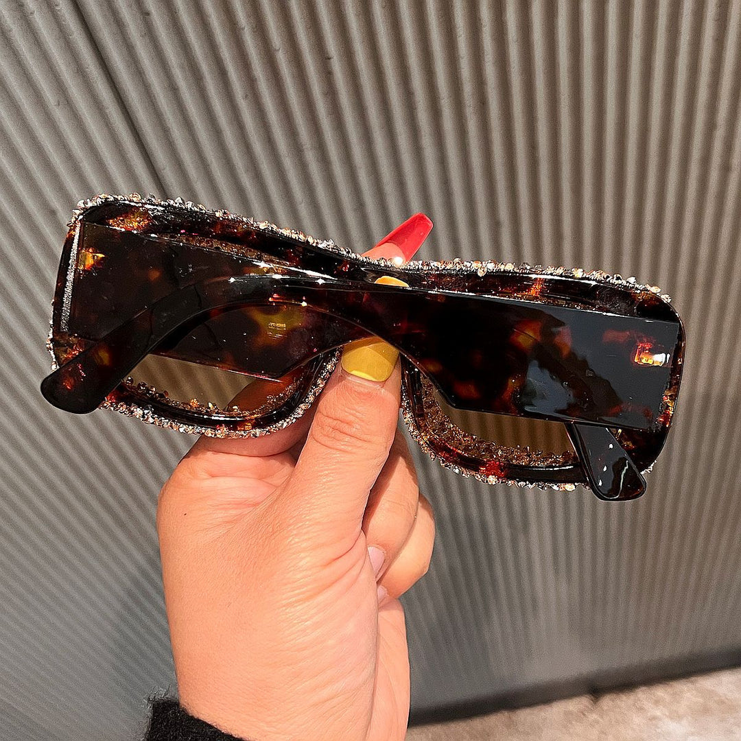 Dame ekstravagant dekorert glamour-solbrille Skanto