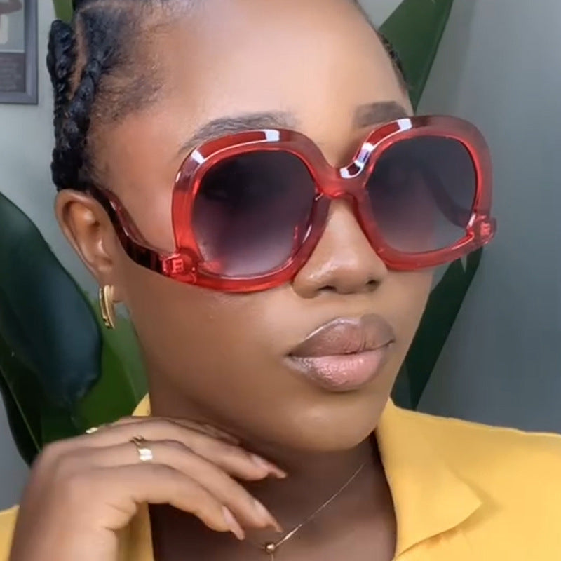 Dame oversized solbrille med moderne design Skanto