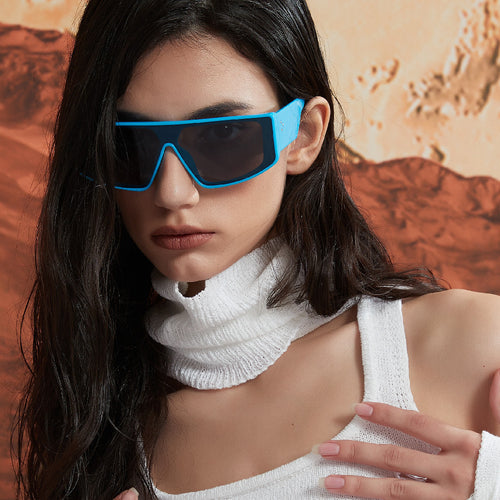 Dame futuristisk oversized solbrille Skanto