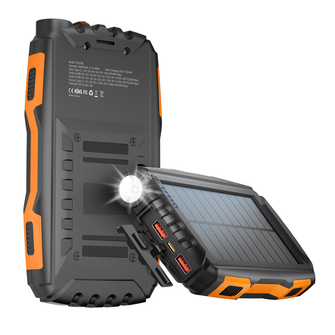 Solar-Powerbank med integrert LED-lommelykt og flere ladekontakter Skanto