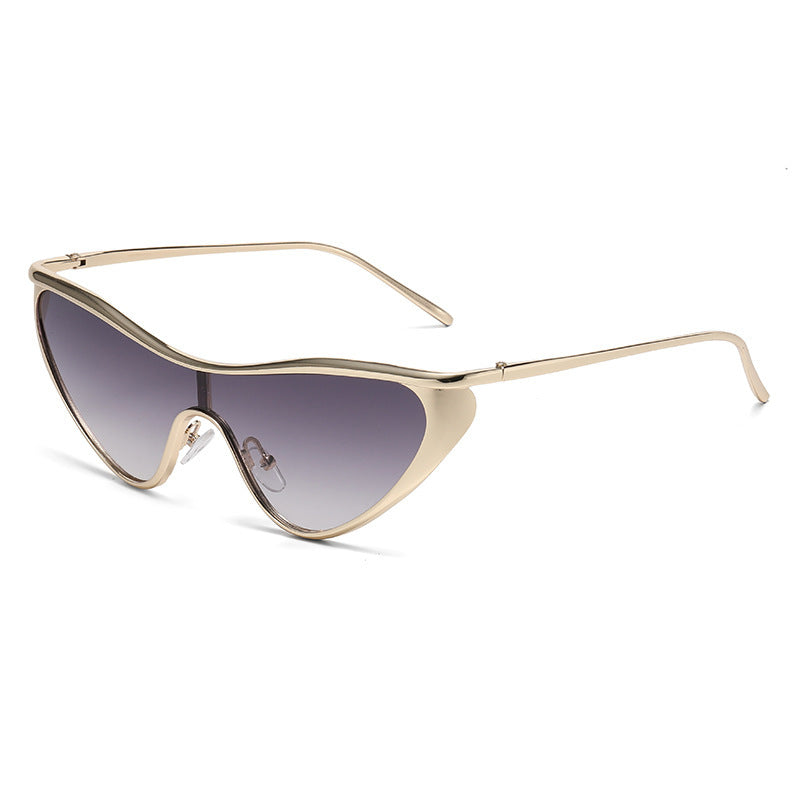 Damer futuristiske oversized solbriller med markant design Skanto