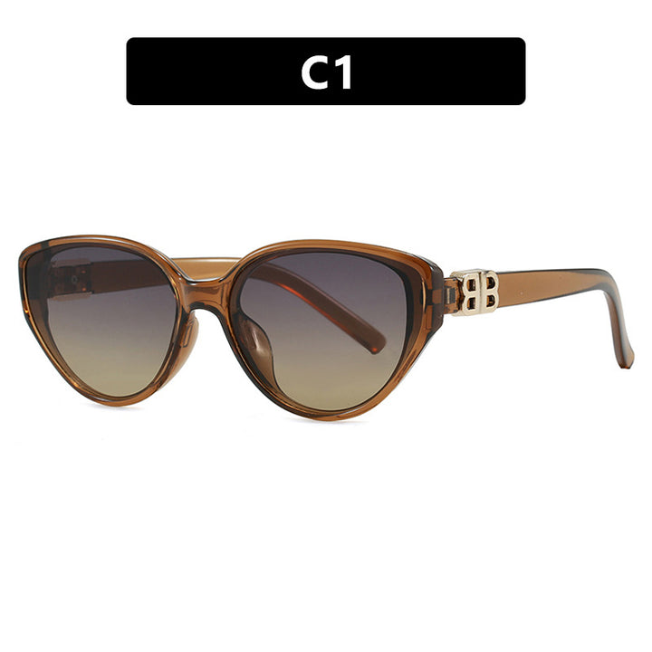 Dame modische Cat-Eye solbriller med elegant metallramme og UV-beskyttelse Skanto