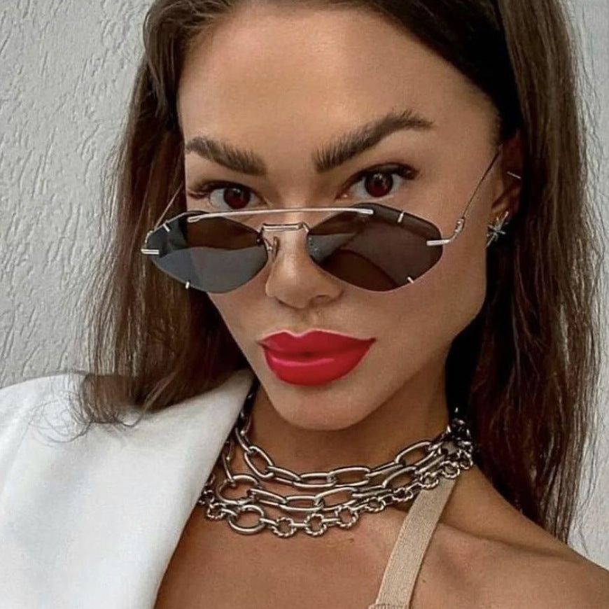 Dame geometrisk solbrille med ultralett metallramme Skanto