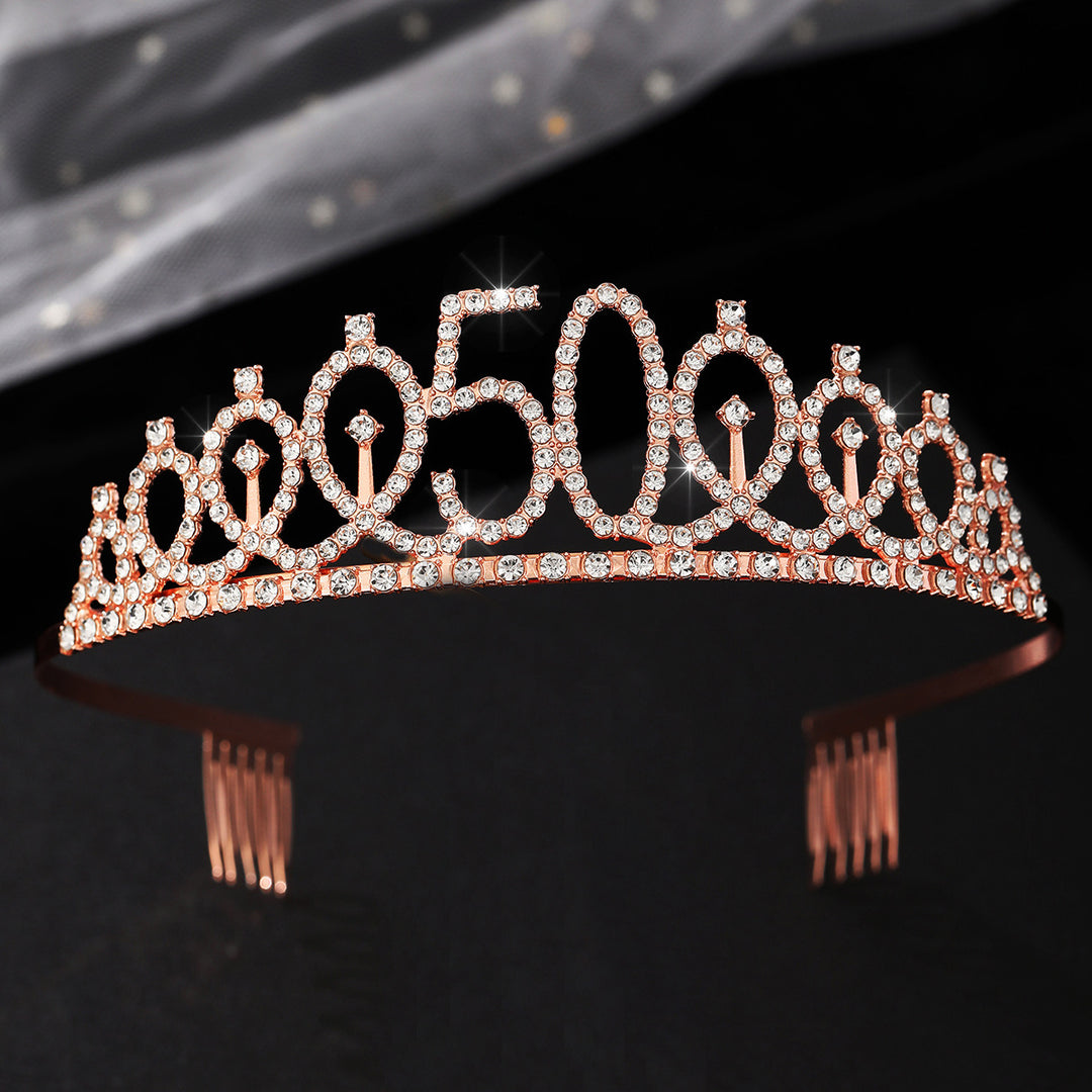 Damer krystall dekorert tiara med elegant design Skanto