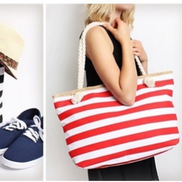 Strandveske med maritim stripe design Skanto