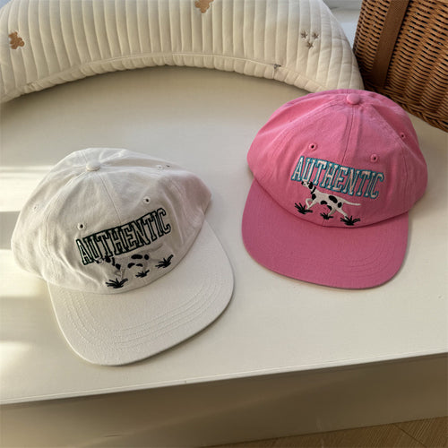Kvinnebrodert ku grafikk baseball cap Skanto