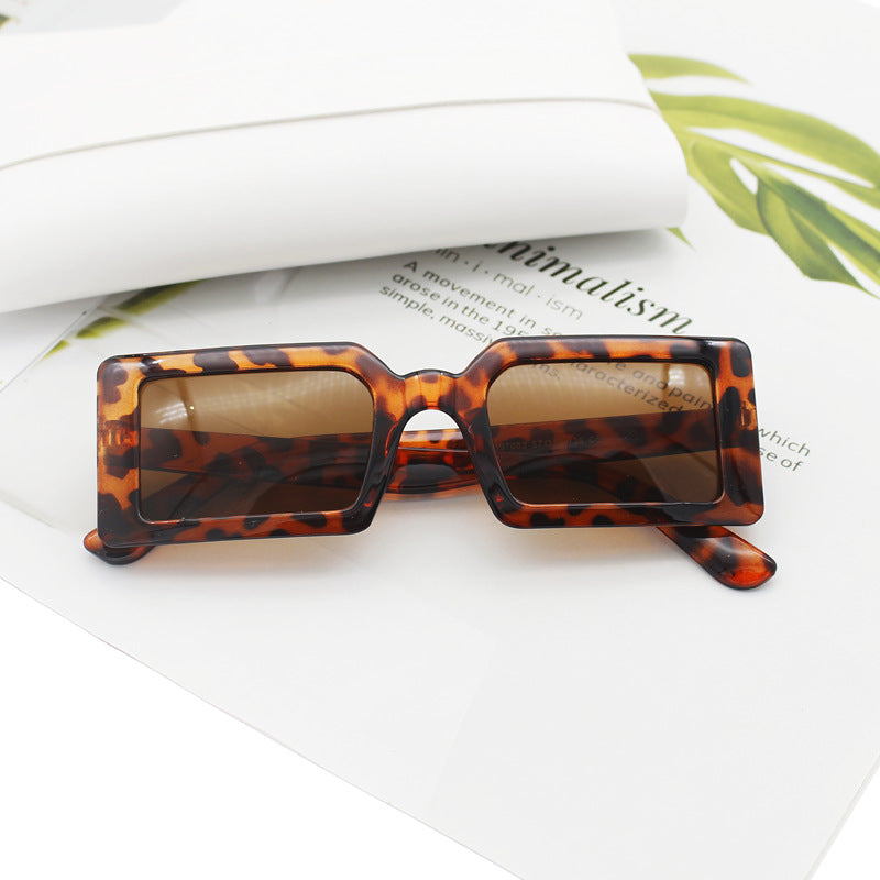 Damer moderne oversized solbriller Skanto