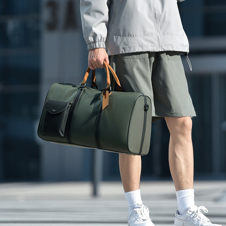Romslig sports-duffelbag med multifunksjonelle lommer Skanto