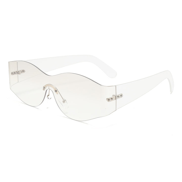 Dame modische solbriller i futuristisk look Skanto