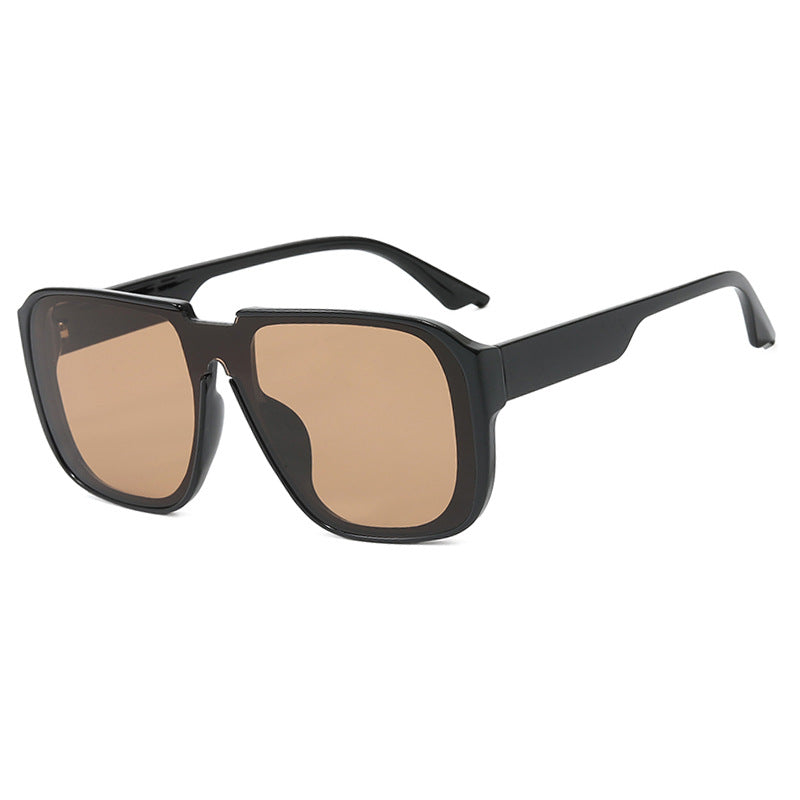 Dame trendy firkantet solbrille med gjennomsiktig, grønn ramme og beskyttende UV-filter Skanto