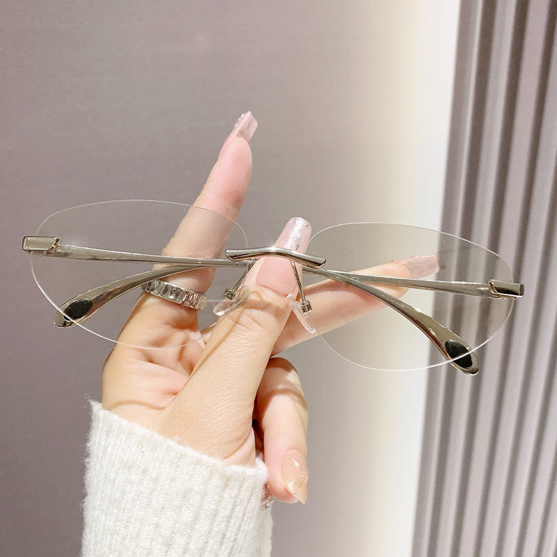 Dame Cat-Eye solbriller med unikt design Skanto
