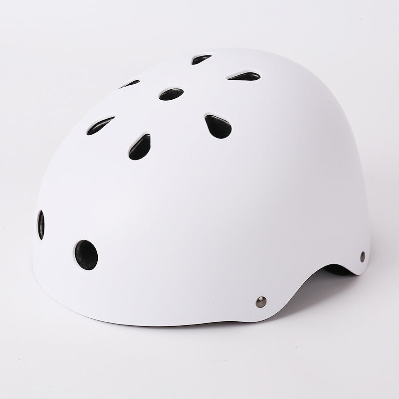 Beskyttende skatehjelm og pads sett Skanto