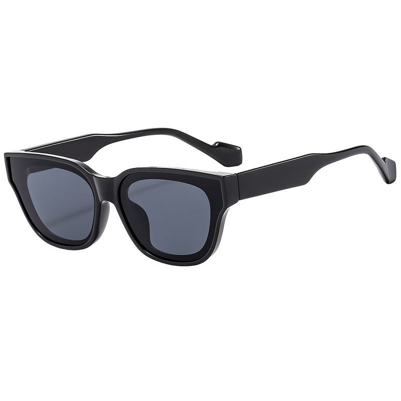 Dame trendy Cat-Eye solbriller i iøynefallende design Skanto