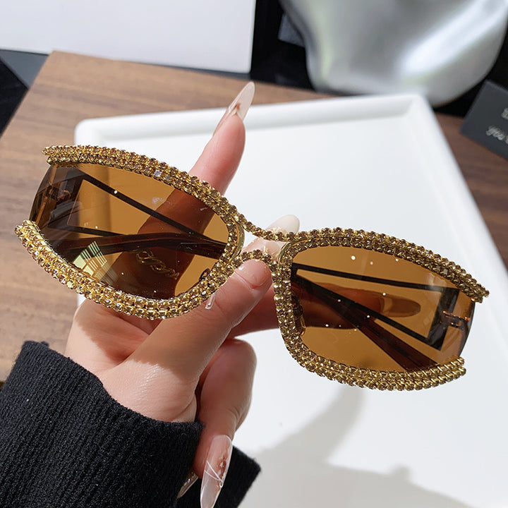 Dame Cat-Eye solbriller med glitrende krystallramme Skanto
