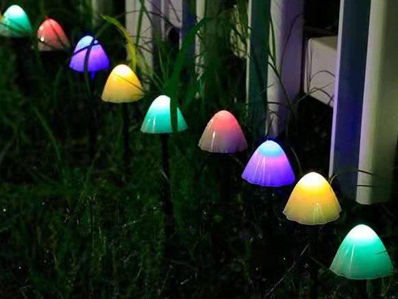 Skanto | Utendørs solcelledrevne LED sopplamper terrasse lys