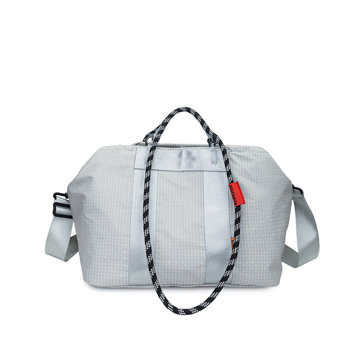 Stylish Sports Bag with Adjustable Shoulder Strap Skanto