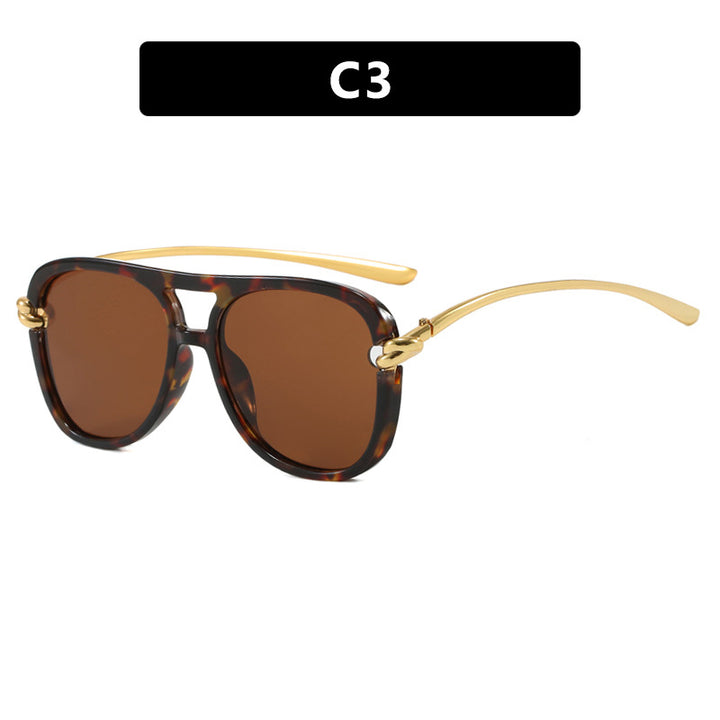 Dame sports solbrille med bred plastramme og UV-beskyttelse Skanto