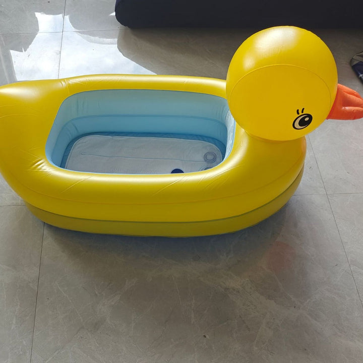 Kvinners oppblåsbare badekar-lounger i form av en hval Skanto