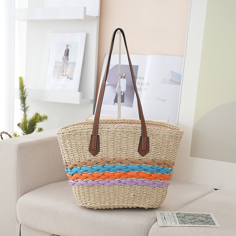 Håndlaget strandveske i boho-stil Skanto