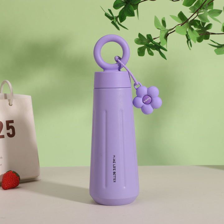 Dame stilige plastflaske med Charm Skanto
