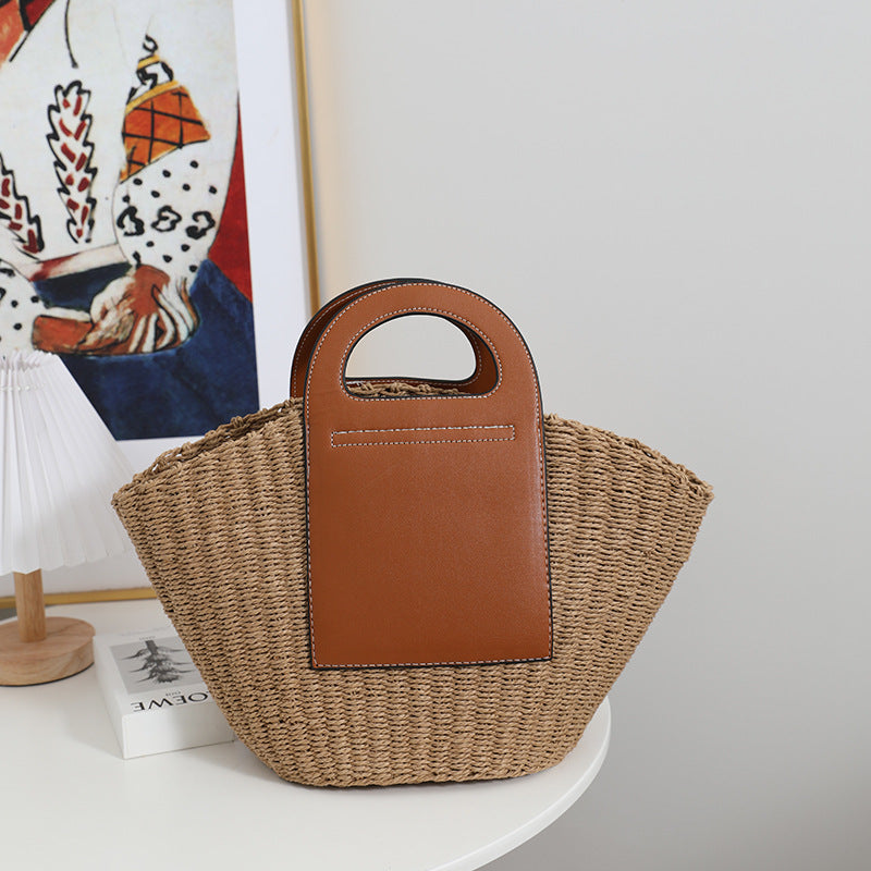 Moderne kurvveske med elegante lærdetaljer Skanto