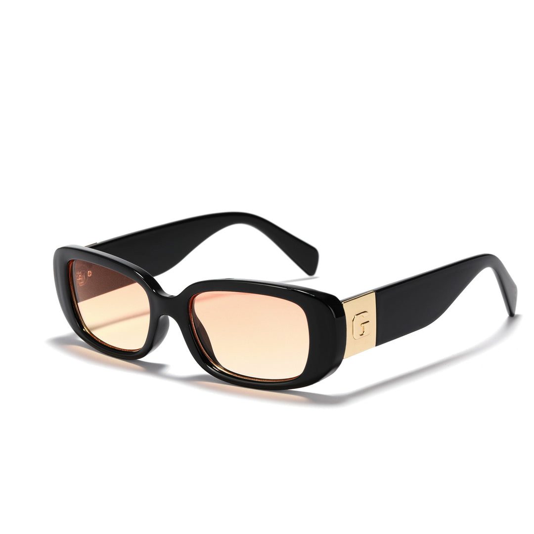 Dame moteriktig solbrille med luksuriøs acetatramme Skanto