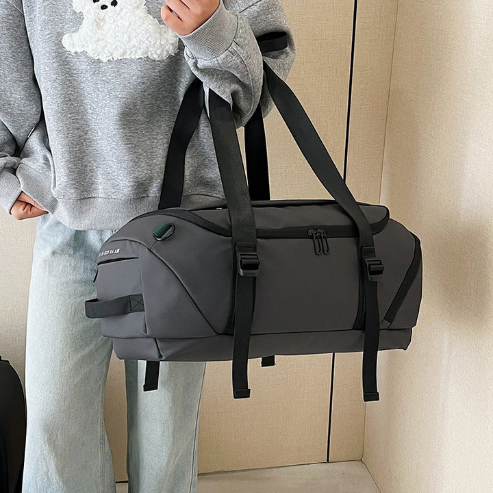 Sportslig Duffelbag med justerbart bære system for aktive livsstiler Skanto